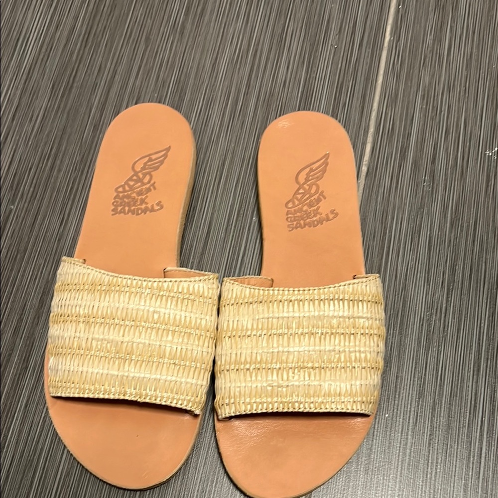 Women's Tan Slide Sandals